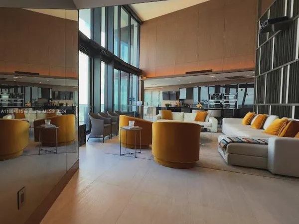 $29,600 | 18555 Collins Avenue, Unit 5203, Sunny Isles Beach, FL 33160