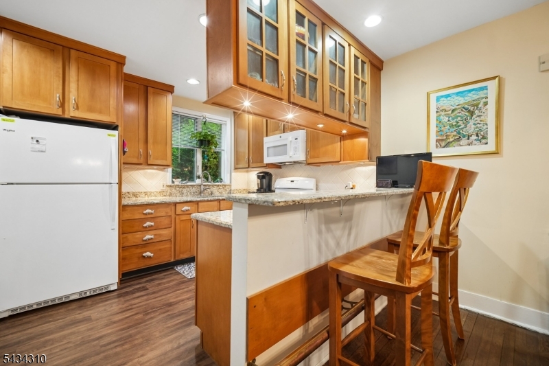 210 Hillside Road Elizabeth, NJ 07208 - Photo 11 of 24