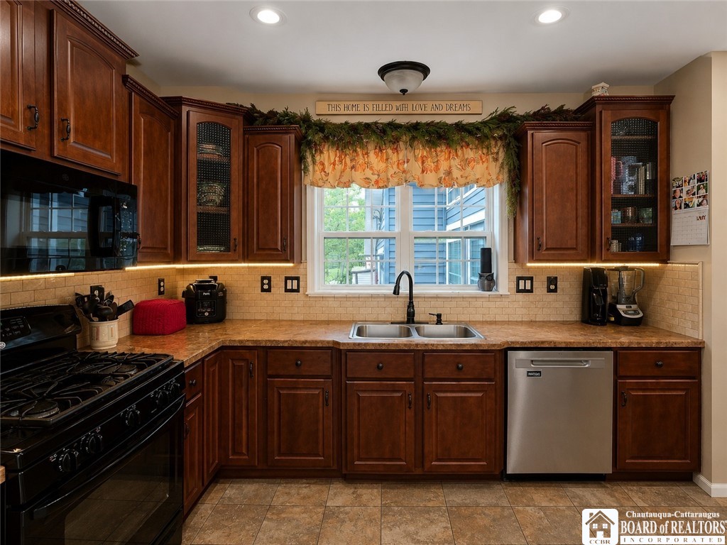 5242 Stockton-Hartfield Road Stockton, NY 14784 - Photo 8 of 36