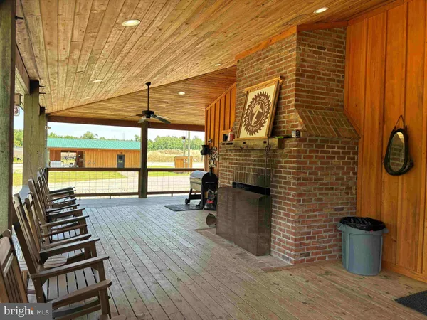 $5,900,000 | 125 (tract: Cherry Island), Williamston, NC 27892