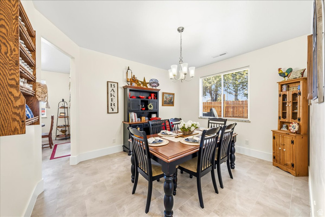 357 East Main Street Enterprise, UT 84725 - Photo 21 of 71 Dining room with suspended lighting and baseboards