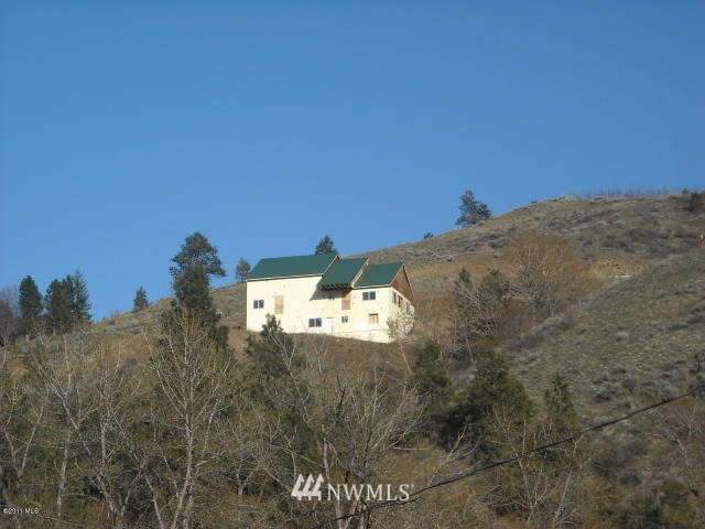 1352 Whispering Ridge Road Wenatchee, WA 98801 - Photo 1 of 1 Gallery Image 1