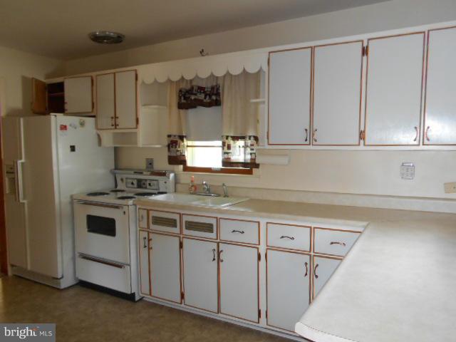 112 Cooper Avenue Rising Sun, MD 21911 - Photo 11 of 15 Kitchen