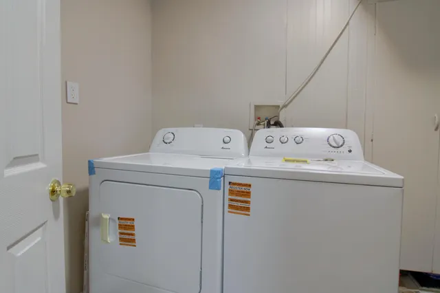 $159,900 | 24056 Lehigh Street, Dearborn Heights, MI 48125