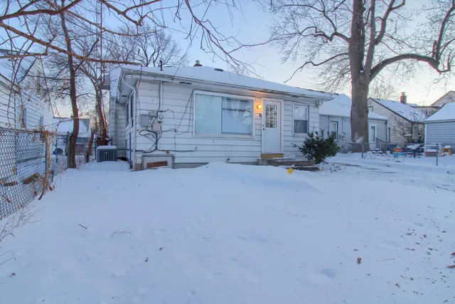 $159,900 | 24056 Lehigh Street, Dearborn Heights, MI 48125