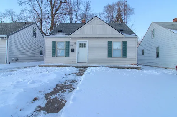 $159,900 | 24056 Lehigh Street, Dearborn Heights, MI 48125