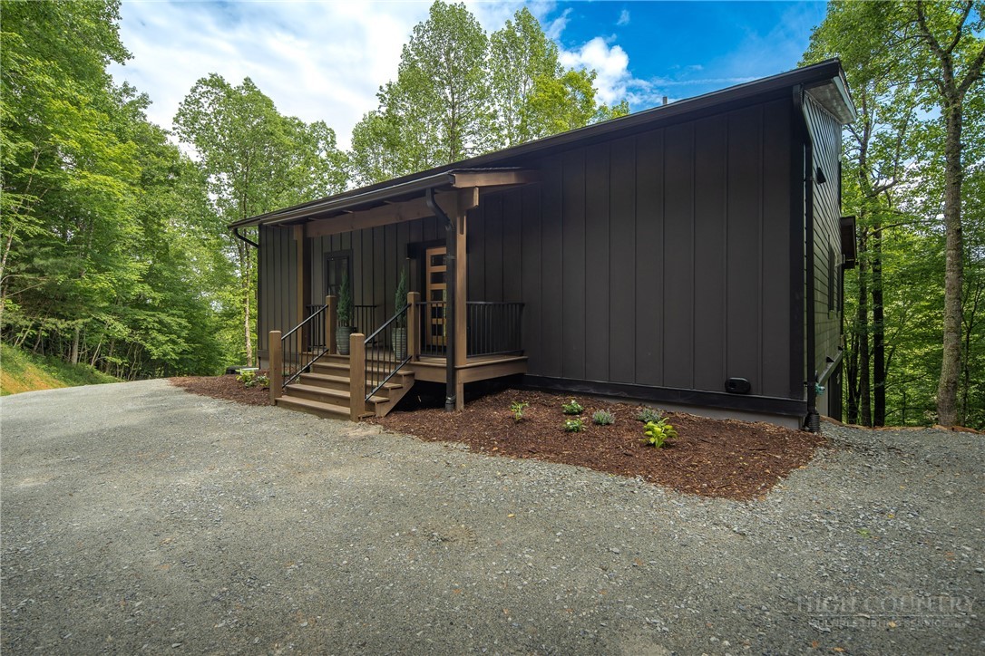 207 Laurel Canopy Lane Boone, NC 28607 - Photo 4 of 49