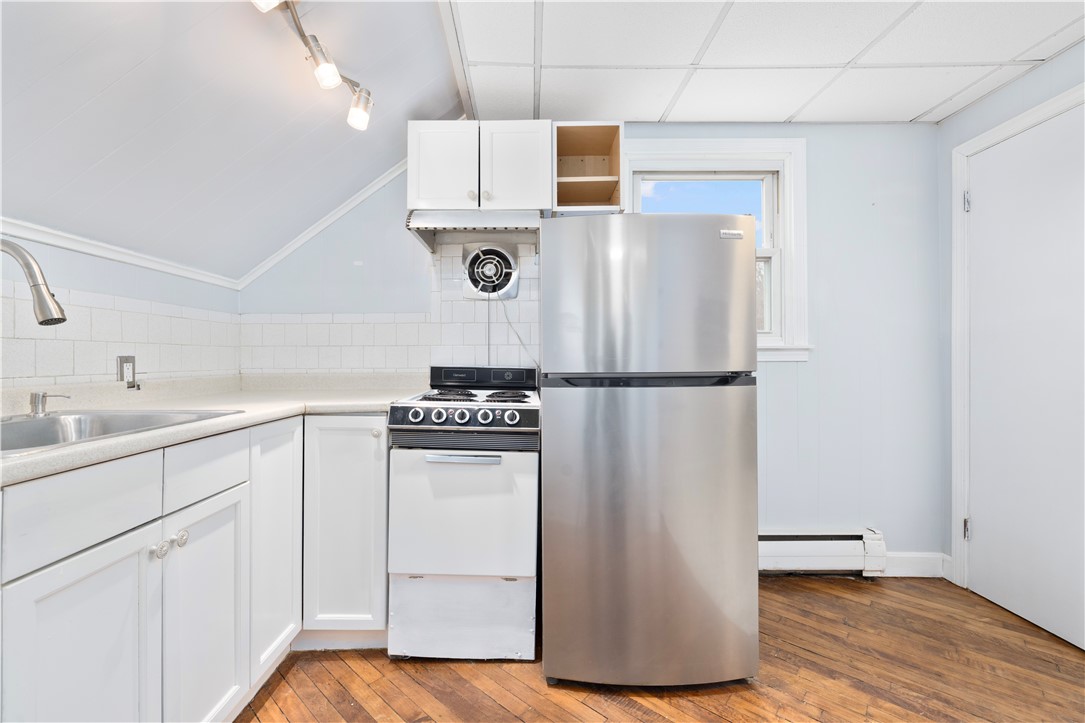 4 Rego Road Middletown, RI 02842 - Photo 7 of 19