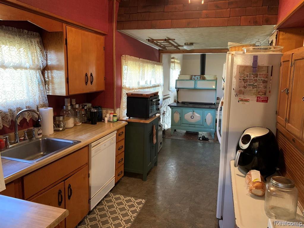 5480 North State Road Davison, MI 48423 - Photo 12 of 26