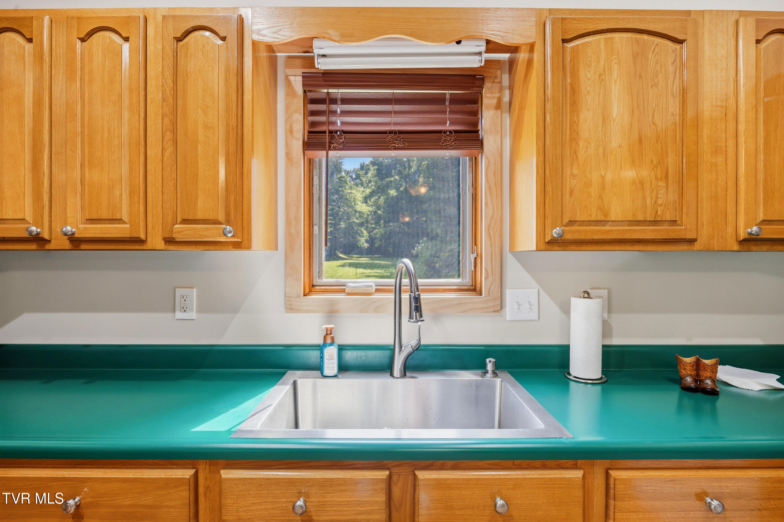 3427 Bill Douglas Road Newport, TN 37821 - Photo 11 of 50 56_kitchen-4