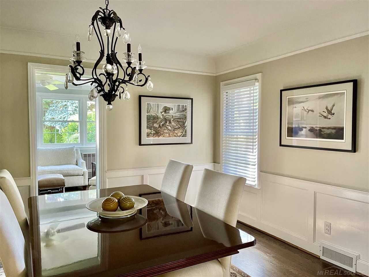 275 Merriweather Road Grosse Pointe, MI 48236 - Photo 10 of 36 Elegant lighting fixtures, newer cordless blinds