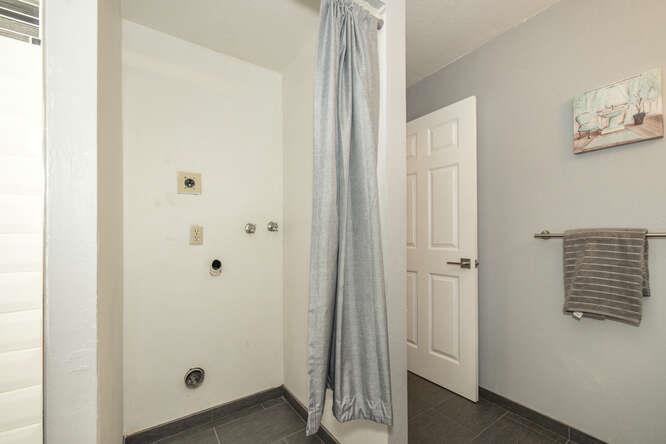 2601 Willowbrook Lane, Unit 6 Aptos, CA 95003 - Photo 36 of 43 a view of a bathroom with a shower