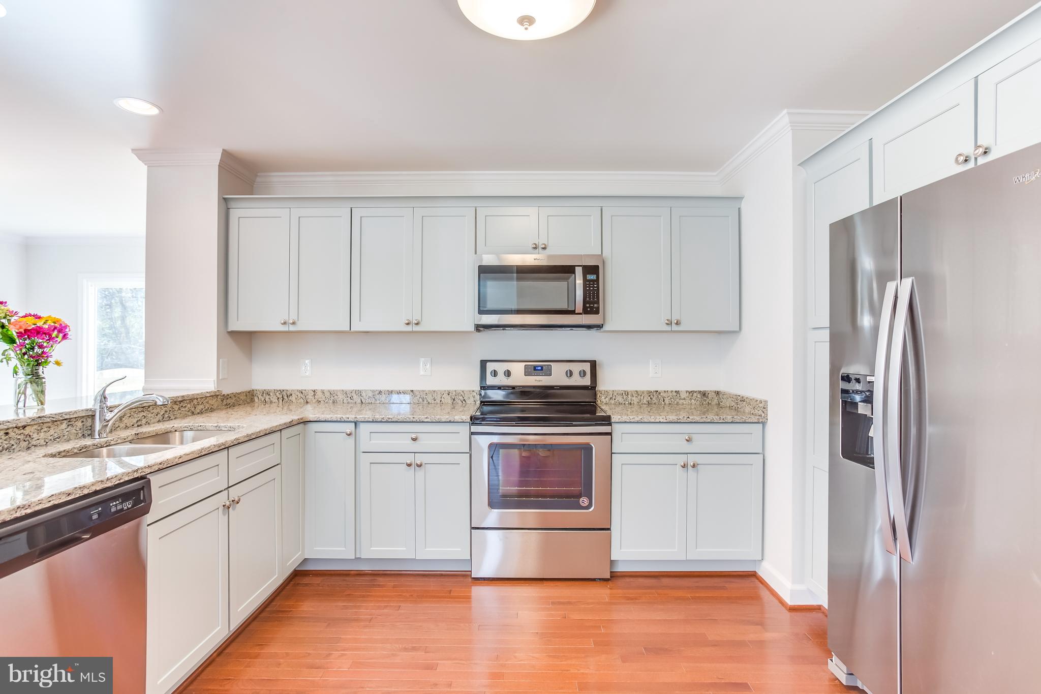 7 Columbia Road Colonial Beach, VA 22443 - Photo 9 of 24 Choose Color Appliances - White or Black ..