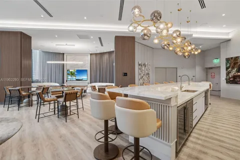 $1,295,000 | 333 Las Olas Way, Unit 3006, Fort Lauderdale, FL 33301