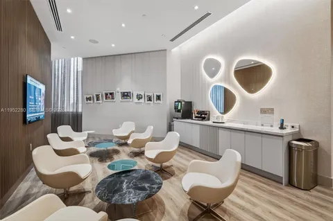 $1,295,000 | 333 Las Olas Way, Unit 3006, Fort Lauderdale, FL 33301