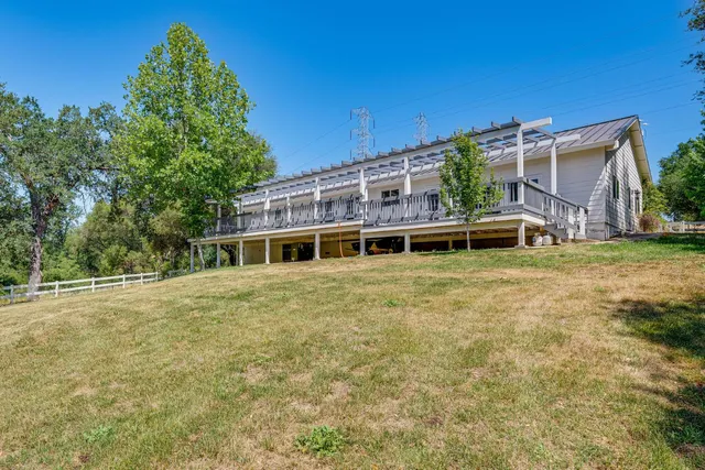 a backyard of a building with trees