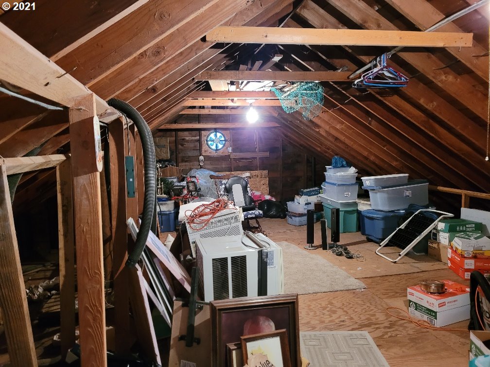 6571 E Street Springfield, OR 97478 - Photo 7 of 11