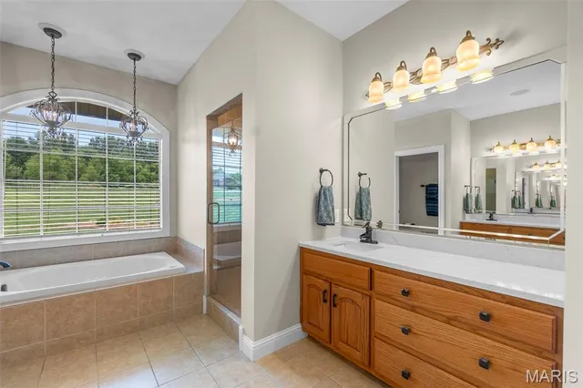 $789,000 | 157 End Zone Road, Jackson, MO 63755