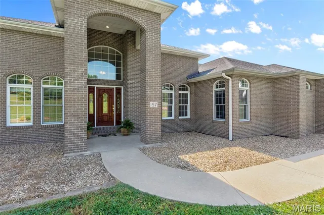 $789,000 | 157 End Zone Road, Jackson, MO 63755