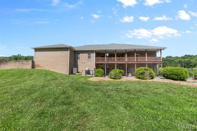 $789,000 | 157 End Zone Road, Jackson, MO 63755