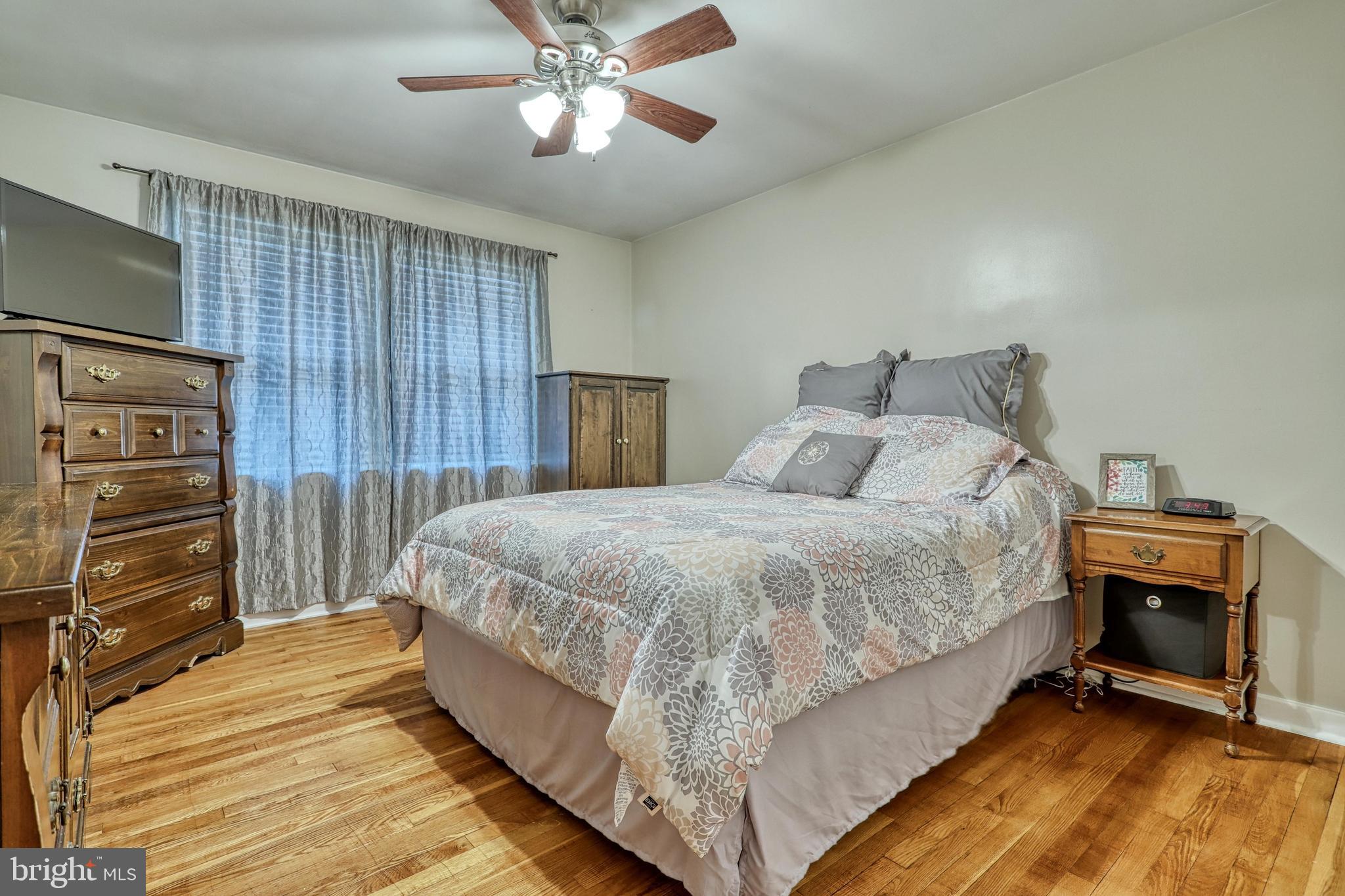 2437 Cambridge Road York, PA 17402 - Photo 22 of 33 Gallery Image 22