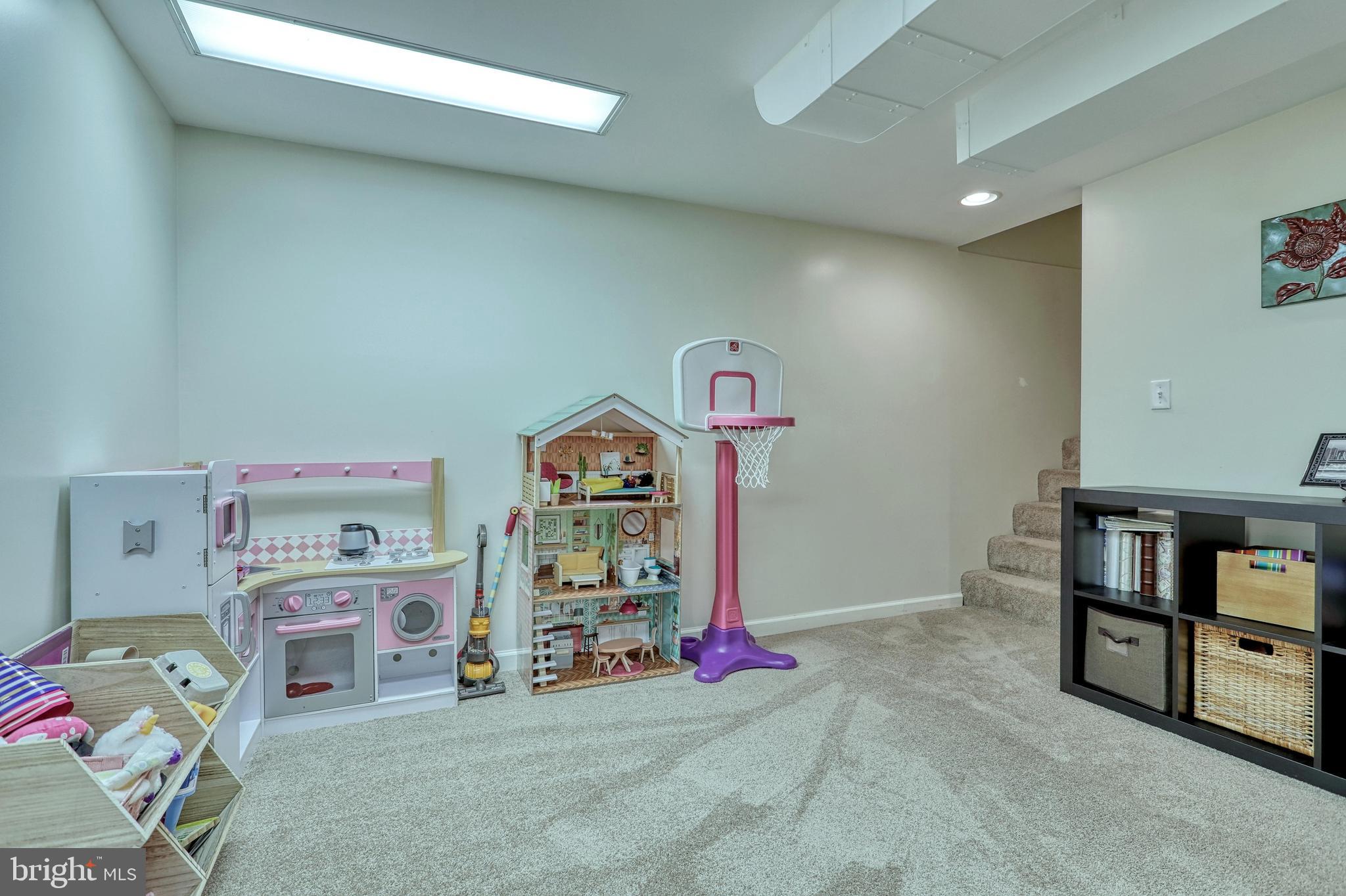 2437 Cambridge Road York, PA 17402 - Photo 29 of 33 Gallery Image 29