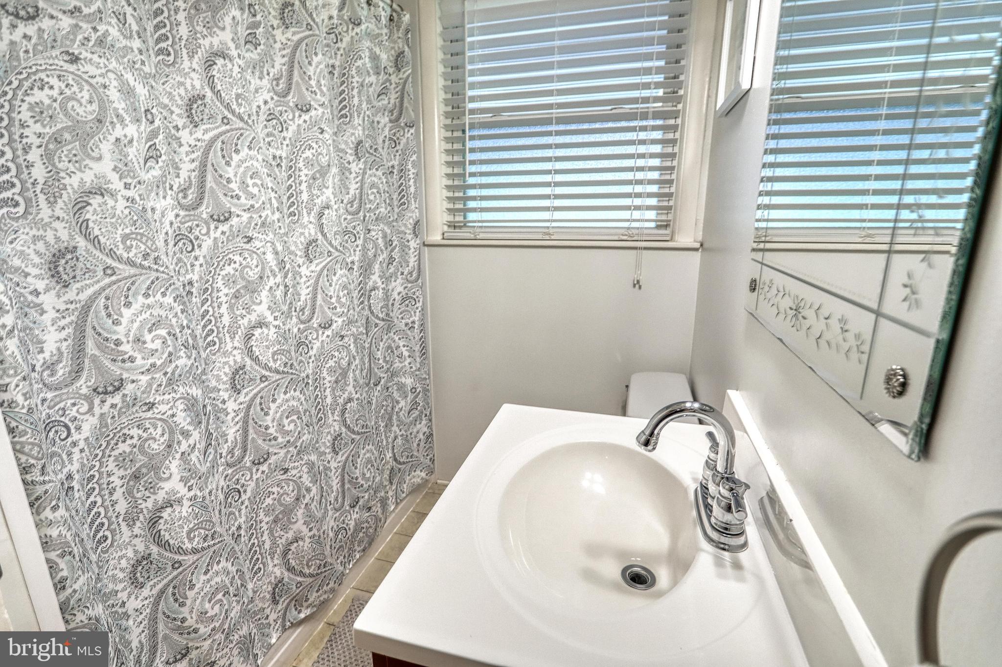 2437 Cambridge Road York, PA 17402 - Photo 31 of 33 Gallery Image 31