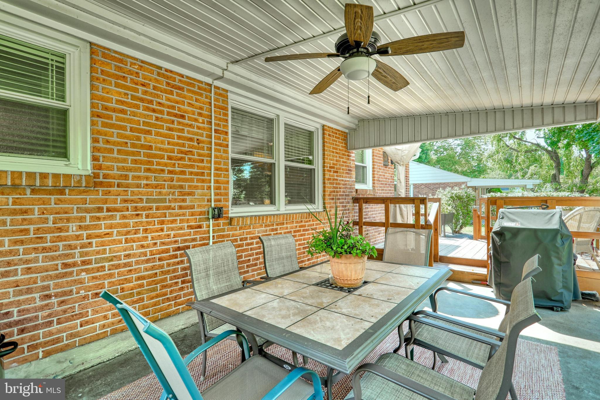 2437 Cambridge Road York, PA 17402 - Photo 9 of 33 Gallery Image 9