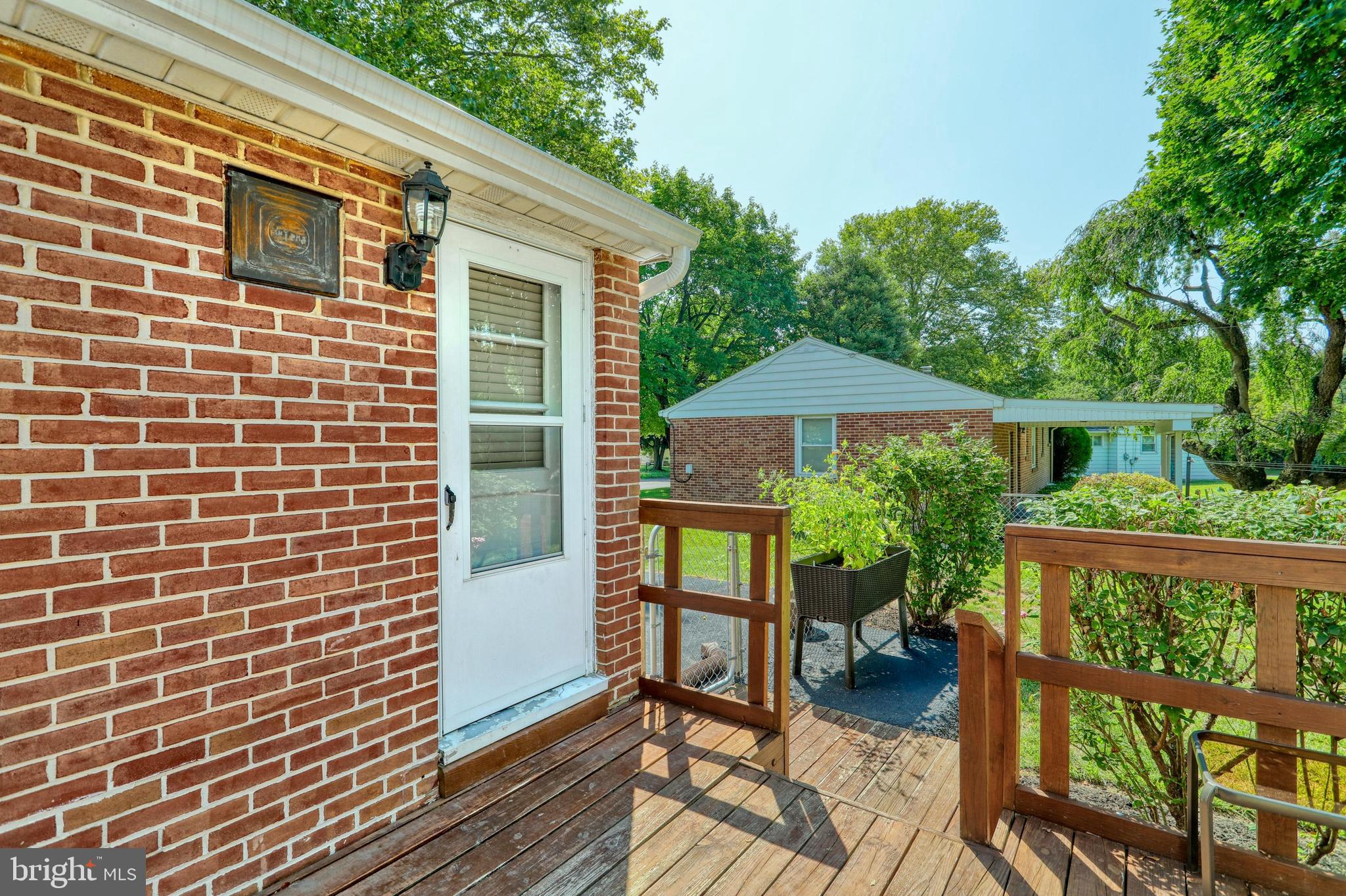 2437 Cambridge Road York, PA 17402 - Photo 10 of 33 Gallery Image 10