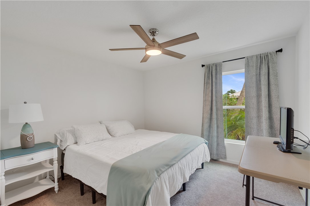 450 Kendall Avenue Sebastian, FL 32958 - Photo 23 of 33