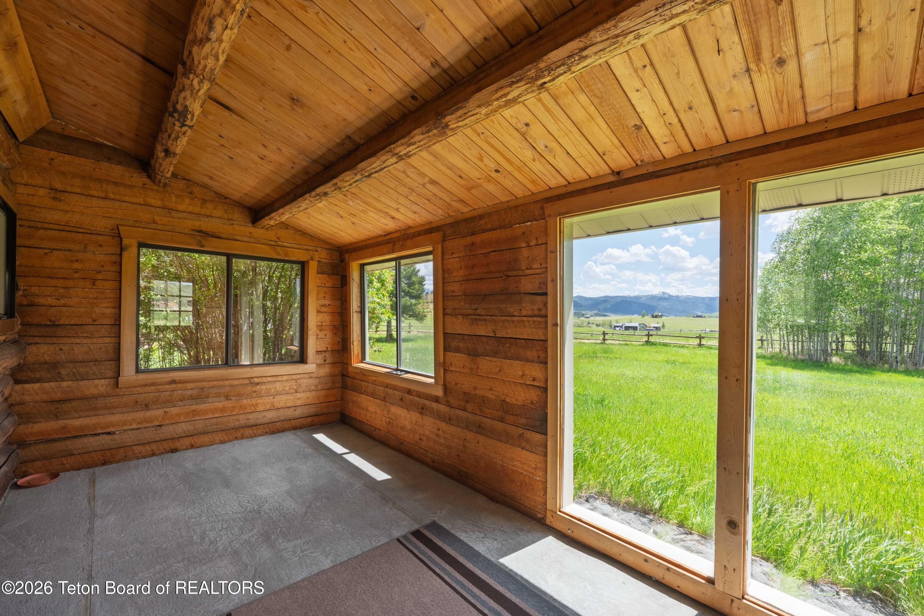 2050 East Snowberry Road Jackson, WY 83001 - Photo 10 of 14 MLS_Snowberry_ home JGPhoto-13