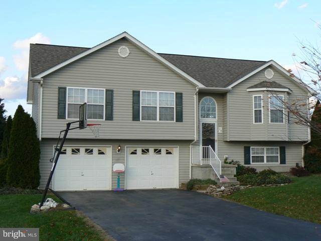 28 Rex Drive Ranson, WV 25438 - Photo 1 of 30 Exterior (Front)