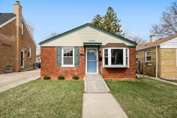 $259,900 | 3504 West 107th Street, Chicago, IL 60655
