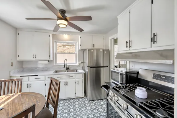 $259,900 | 3504 West 107th Street, Chicago, IL 60655