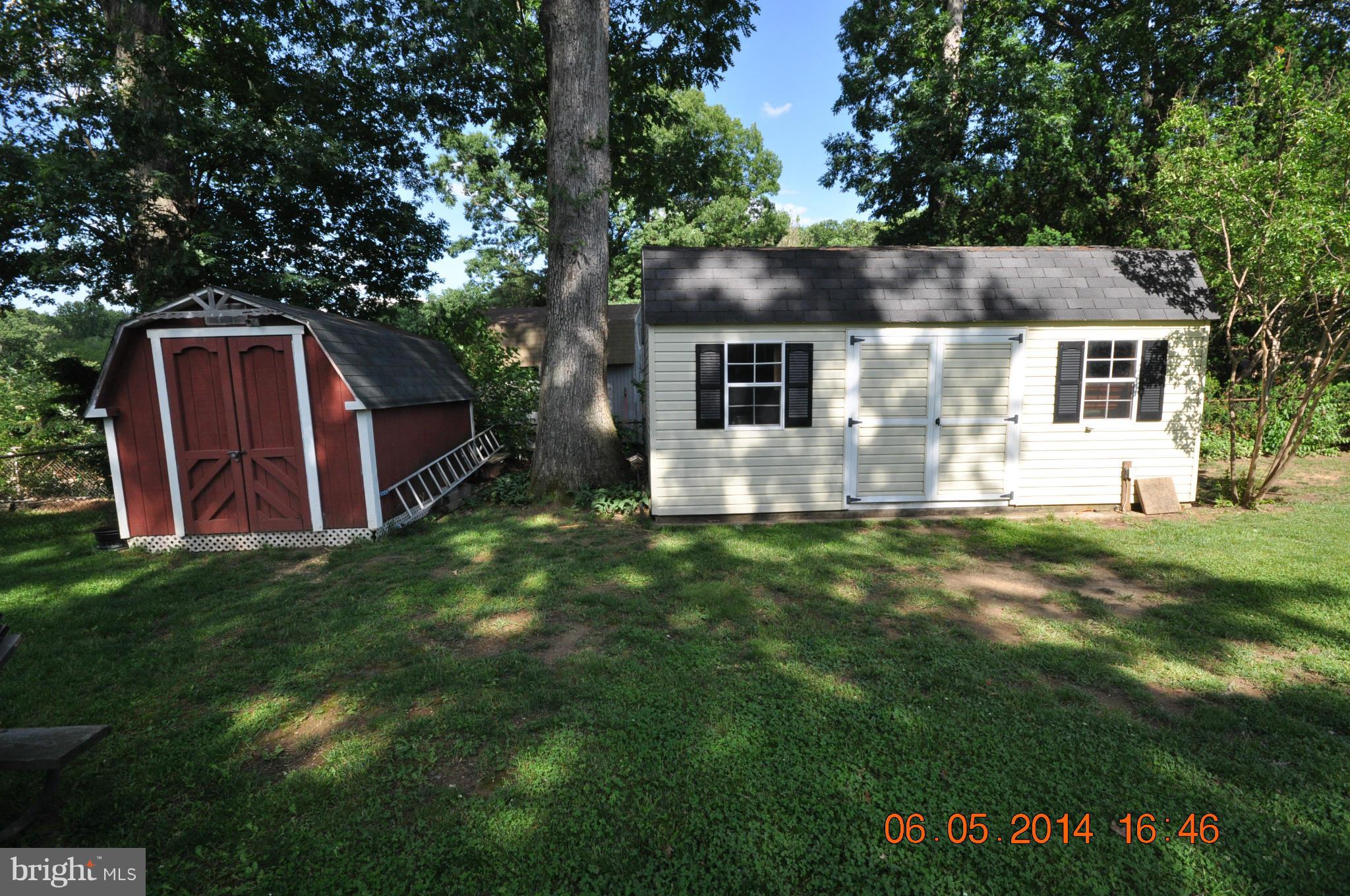 5905 Brookland Road Alexandria, VA 22310 - Photo 9 of 24 a front view of house with yard and green space