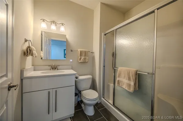 $275,000 | 166 Oak Harbor Drive, Unit 4C, Camdenton, MO 65020