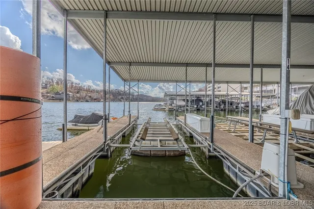 $279,000 | 166 Oak Harbor Drive, Unit 4C, Camdenton, MO 65020