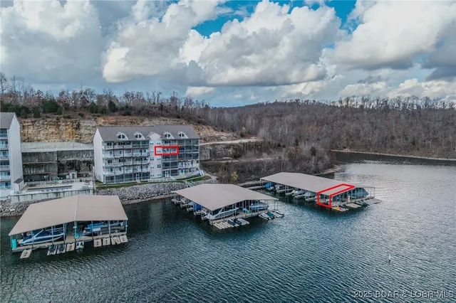 $279,000 | 166 Oak Harbor Drive, Unit 4C, Camdenton, MO 65020