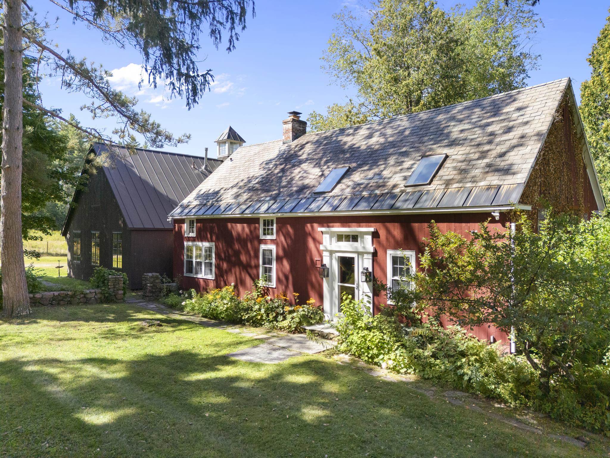 1182-1184 East Manchester Road Manchester, VT 05255 - Photo 4 of 10