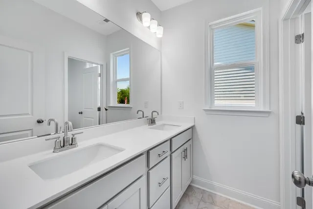 a picture of a wall with a white wall