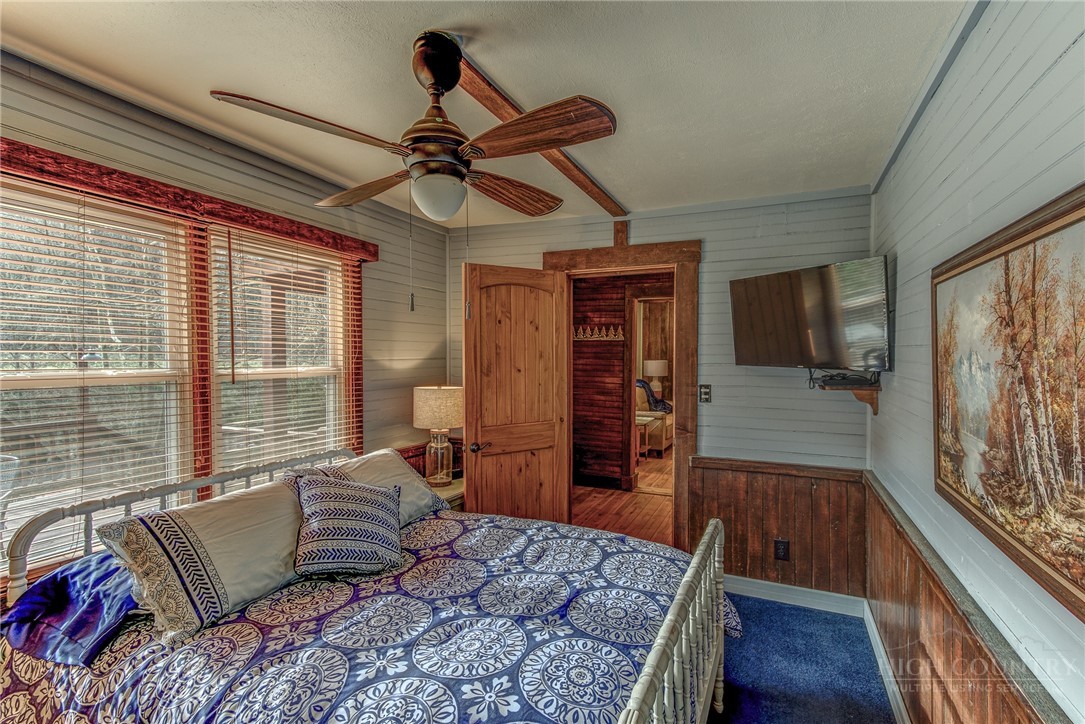 392 Old Danner Road Vilas, NC 28692 - Photo 8 of 23