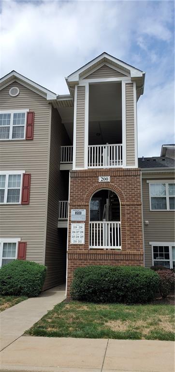 216 Stockton Ridge Cranberry Township, PA 16066 - Photo 2 of 25 a front view of a house