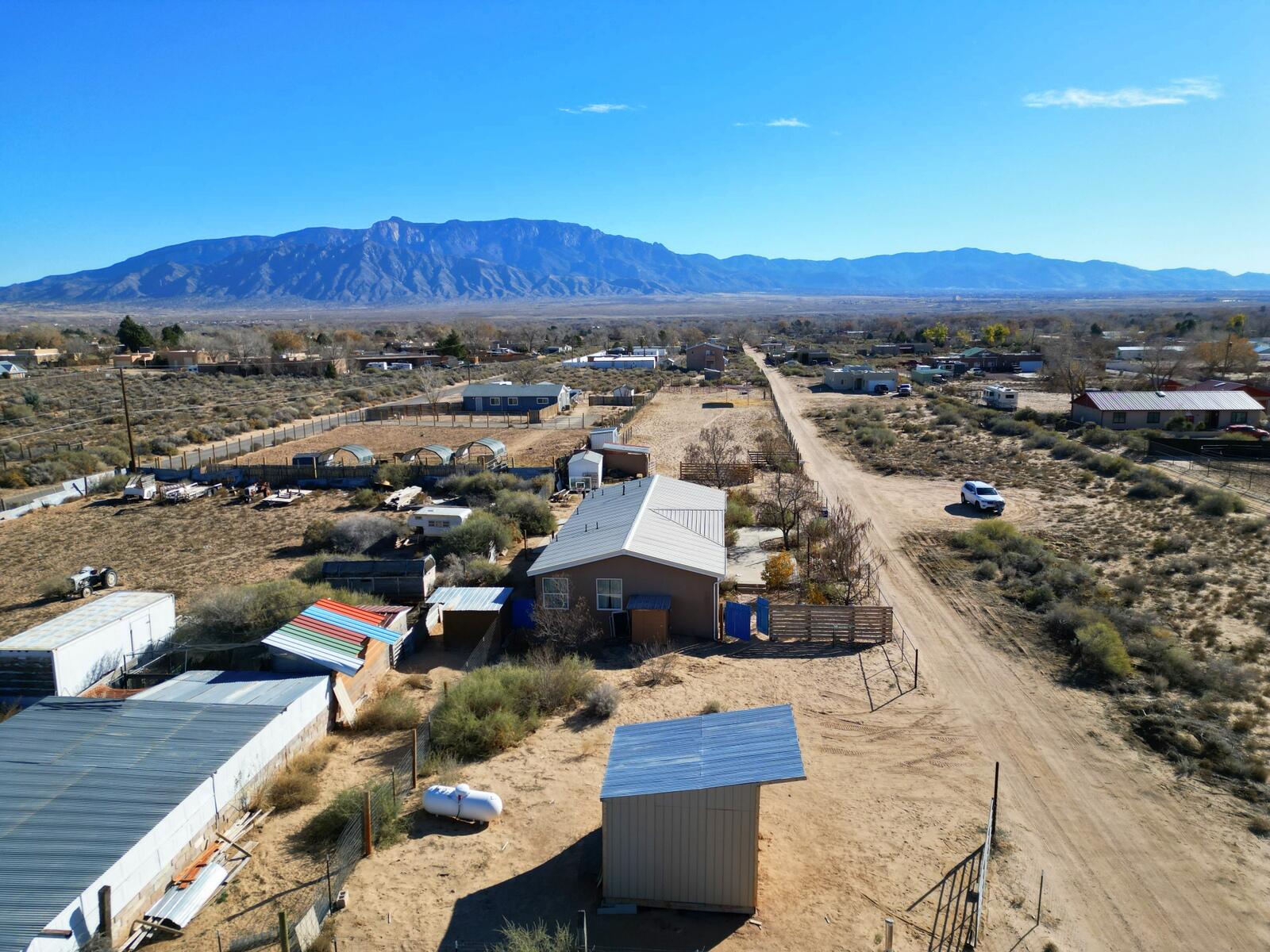 173 Barnard Road Corrales, NM 87048 - Photo 25 of 30 Gallery Image 25