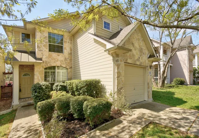 $3,950 | 1821 Village Oak Court, Austin, TX 78704