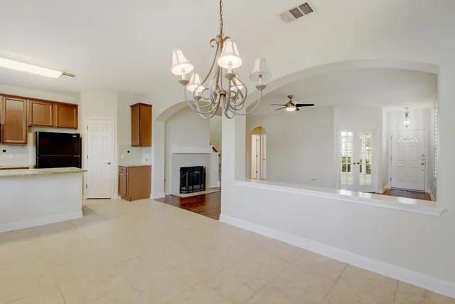 $3,950 | 1821 Village Oak Court, Austin, TX 78704