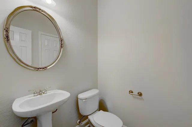 $4,100 | 1821 Village Oak Court, Austin, TX 78704