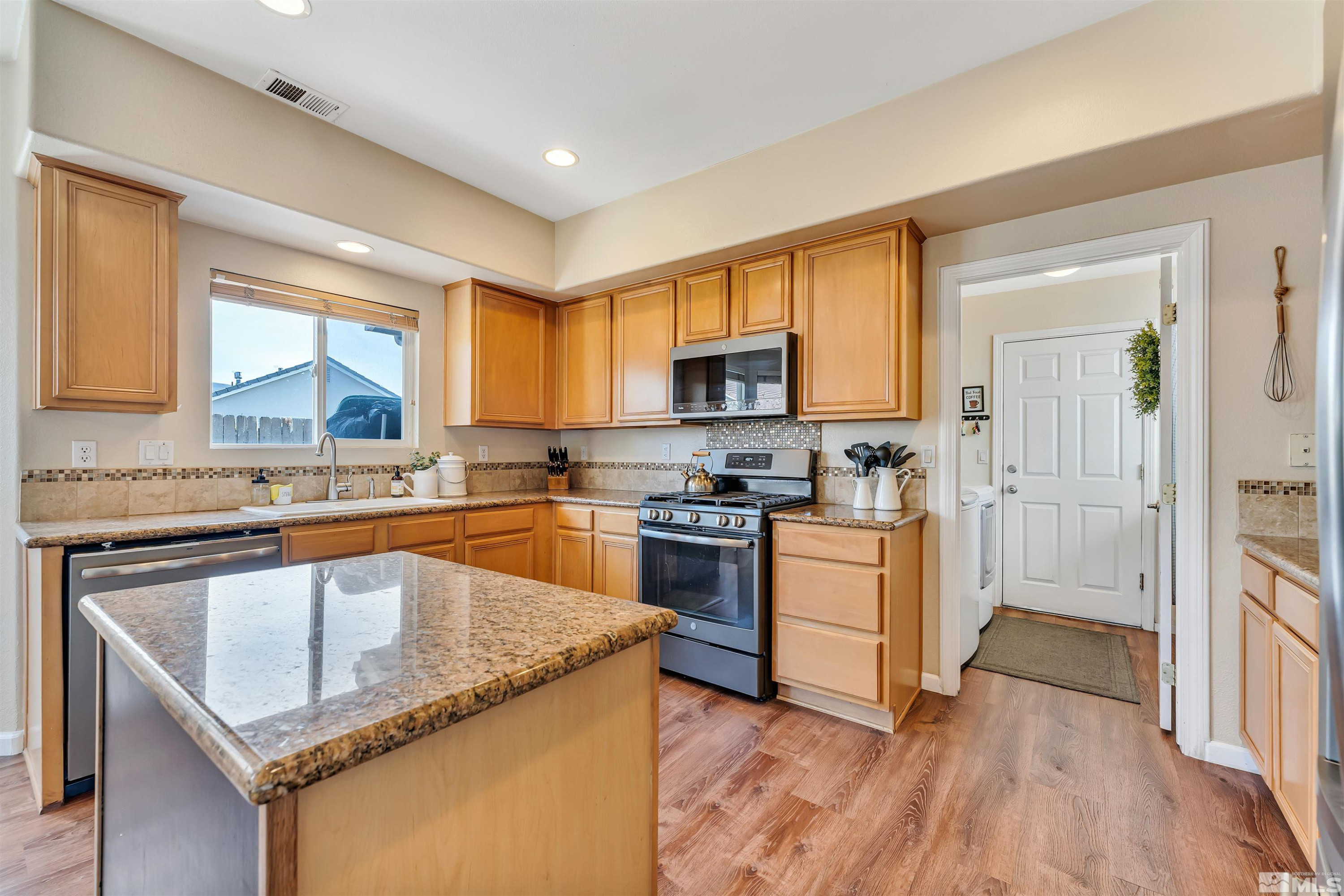 10319 Gold Rush Court Reno, NV 89521 - Photo 13 of 40 Photo 13