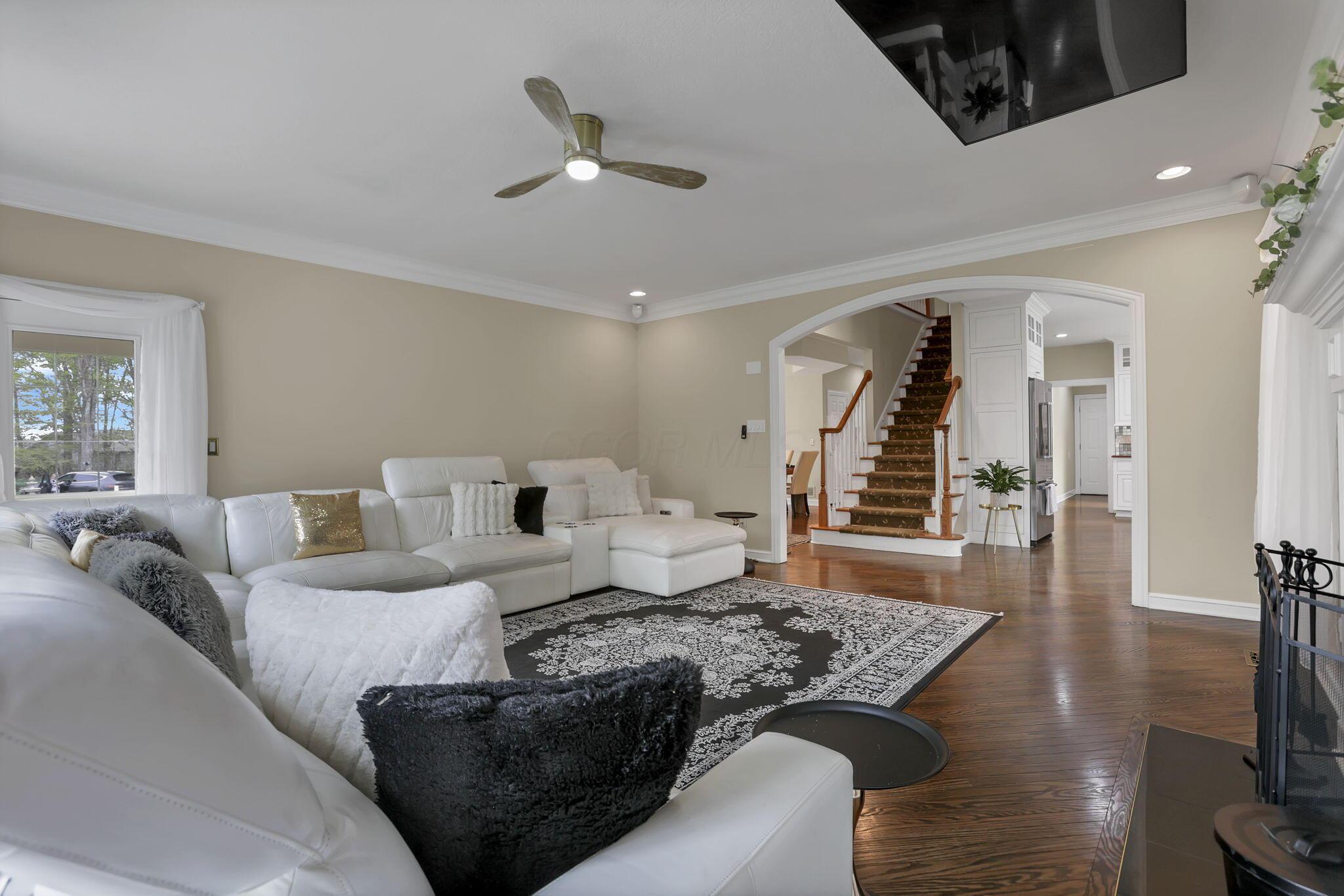 7341 Hollow Road Southwest Pataskala, OH 43062 - Photo 26 of 102 Great Room
