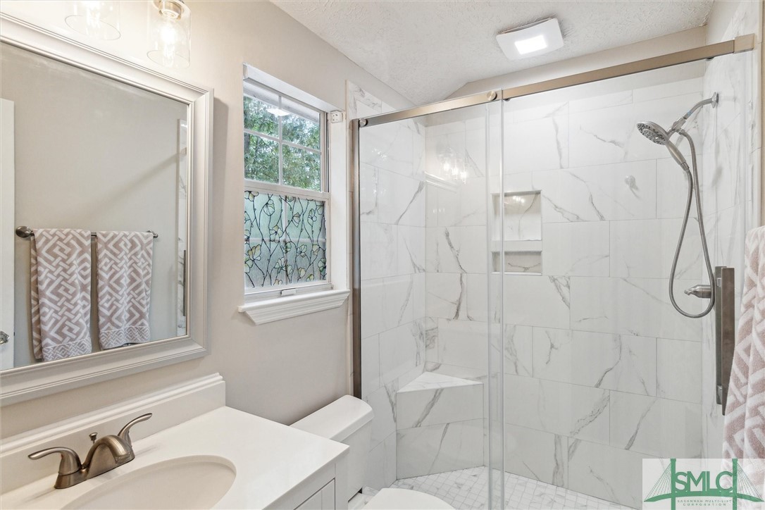 220 Westminister Road Savannah, GA 31419 - Photo 20 of 34 Primary Bath