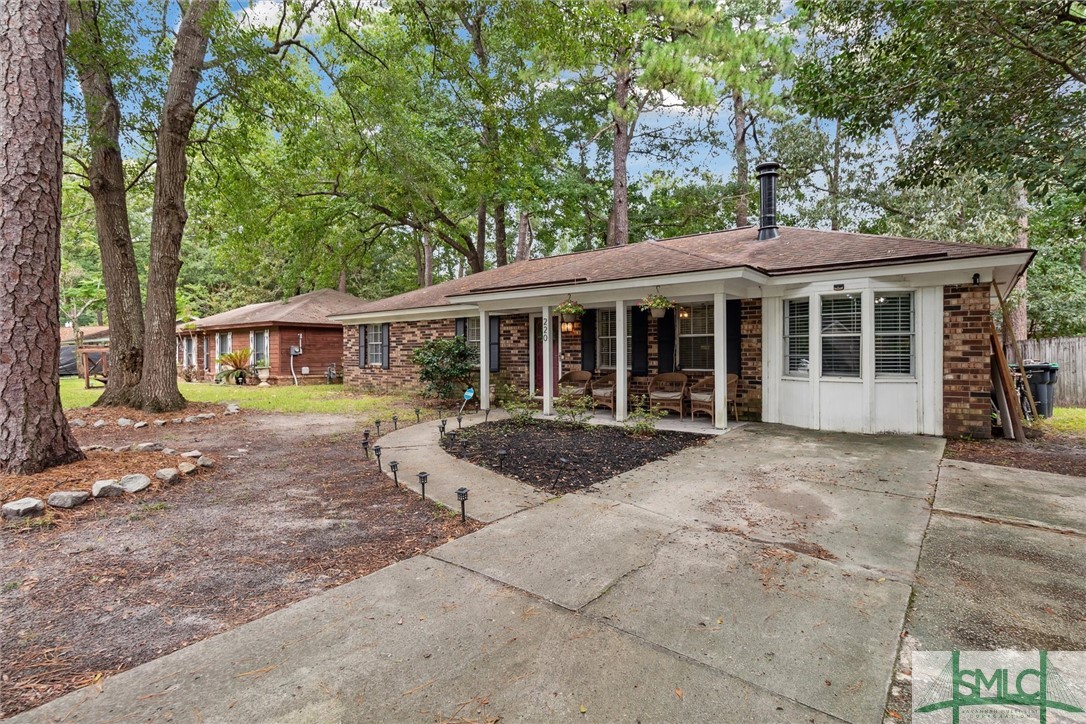 220 Westminister Road Savannah, GA 31419 - Photo 4 of 34 Gallery Image 4